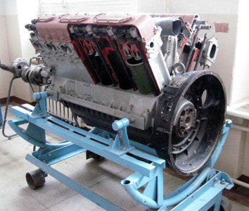 Макет двигателя Д-12 (Барнаул)
