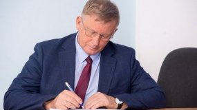 Ректор ЮУрГУ подписал приказ о зачислении абитуриентов 2019 года